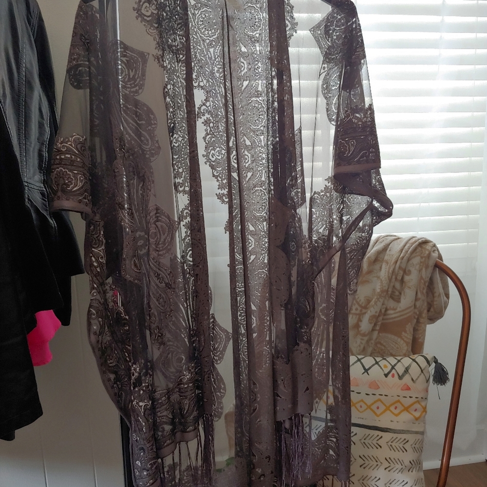 Grey detailed shawl
